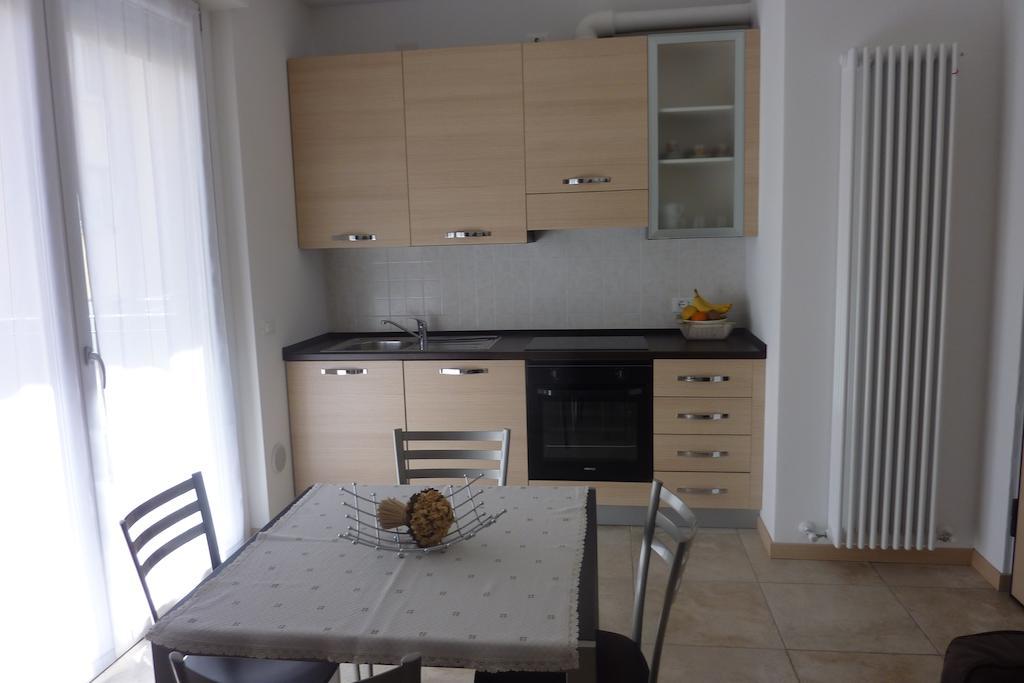 Residence Giuliana Dervio Cameră foto